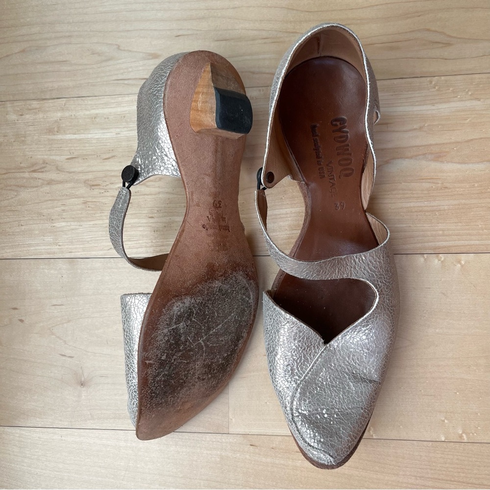 Metallic Silver Pointed D'Orsay Flats with Ankle Strap - Picture 6 of 6